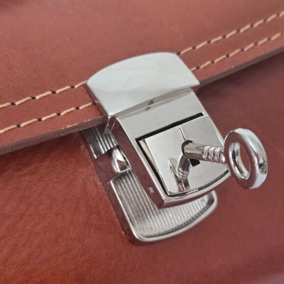 Vintage VERA PELLE Italian Leather Cross Body Handbag - Picture 9 of 9